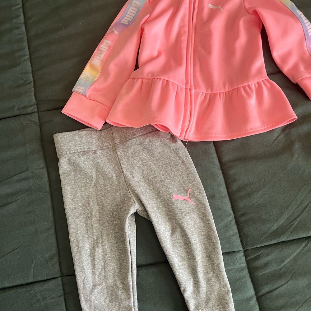 Puma Girls' Gray Leggings with Pink Puma Logo